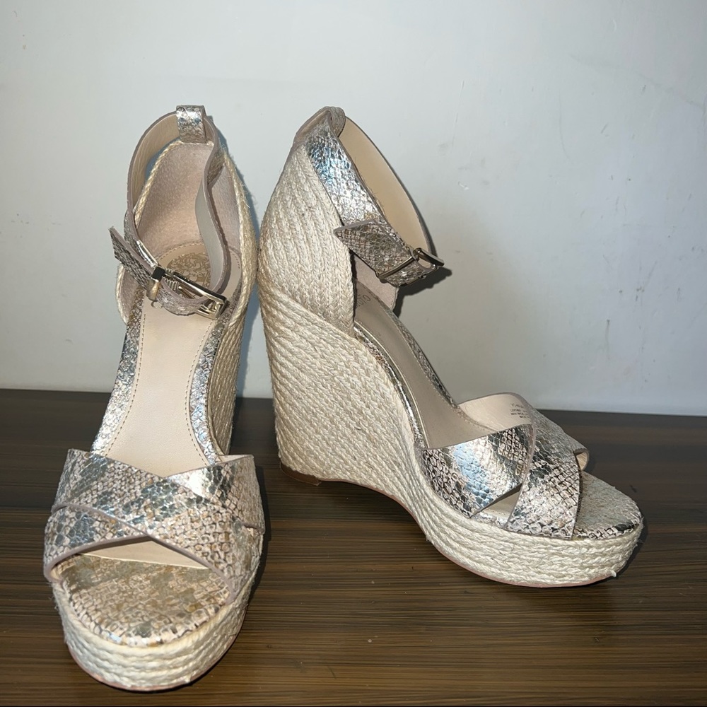 Gold Wedges